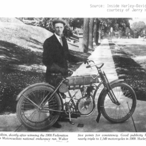 1908 H RS117 D Photo of Walter Davidson with Harley Davidson [117] Manual